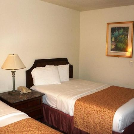 Waterford Inn المظهر الخارجي الصورة